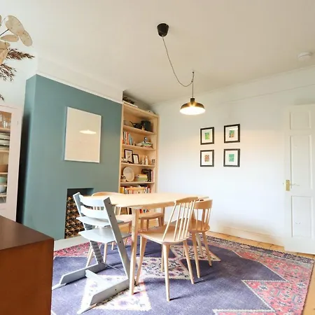 Dunford Road 2 Bedroom House Apartman Bristol