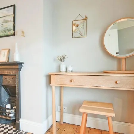 Dunford Road 2 Bedroom House